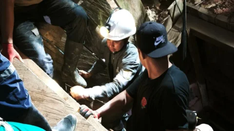 Mineros rescatados en Antioquia.