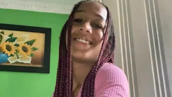 Líder social de 23 años fue violentamente agredida por su propio hermano: la hirió con una navaja Líder social de 23 años fue violentamente agredida por su propio hermano: la hirió con una navaja