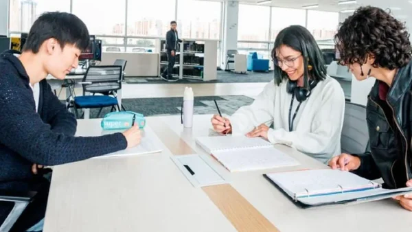 Bogotá se posicionó entre las 100 mejores ciudades del mundo para estudiar