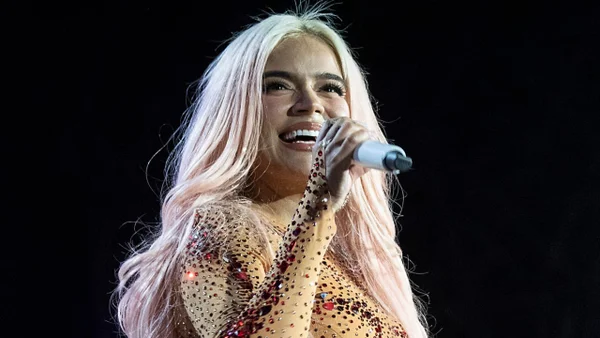 Karol G sorprende al interpretar, por primera vez en vivo, sus canciones del álbum ‘Tropicoqueta’ Karol G sorprende al interpretar, por primera vez en vivo, sus canciones del álbum ‘Tropicoqueta’