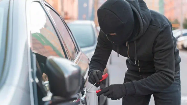 Desde la cárcel, ladrón revela cómo roban carros en Bogotá y señala las zonas favoritas