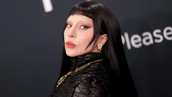 Lady Gaga sufre pequeño accidente en su concierto en Las Vegas: ¿qué ocurrió?