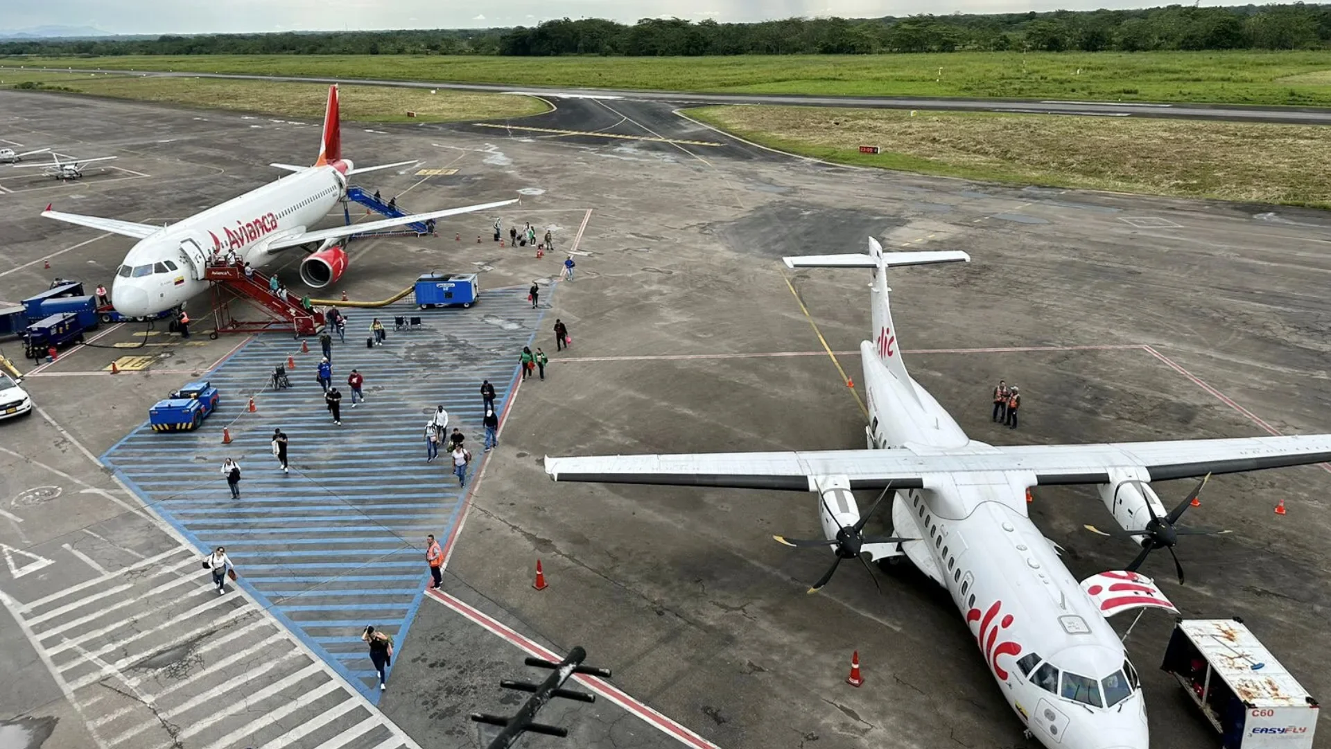 Aviones en el aeropuerto de Villavicencio