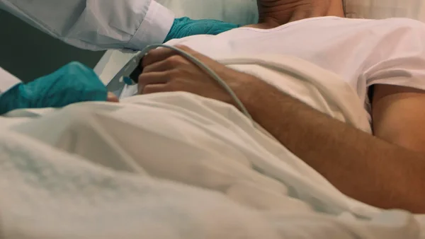 Hombre sobrevivió a delincuentes que, en un intento de hurto, le dispararon en el rostro Hombre sobrevivió a delincuentes que, en un intento de hurto, le dispararon en el rostro