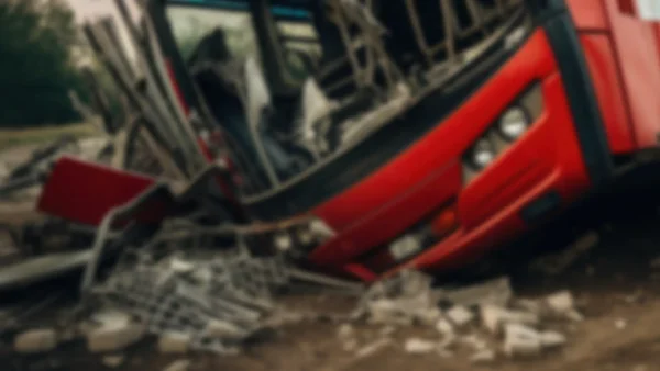 Tragedia en Perú: al menos 15 personas murieron luego de que un bus cayera por un barranco