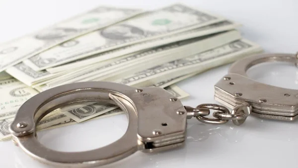 Es judicializado presunto responsable de la captación ilegal de más de 260 millones de pesos en Florencia Es judicializado presunto responsable de la captación ilegal de más de 260 millones de pesos en Florencia