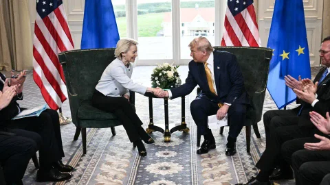 Los acuerdos arancelarios y de inversión a los que llegaron EE. UU. y la Unión Europea