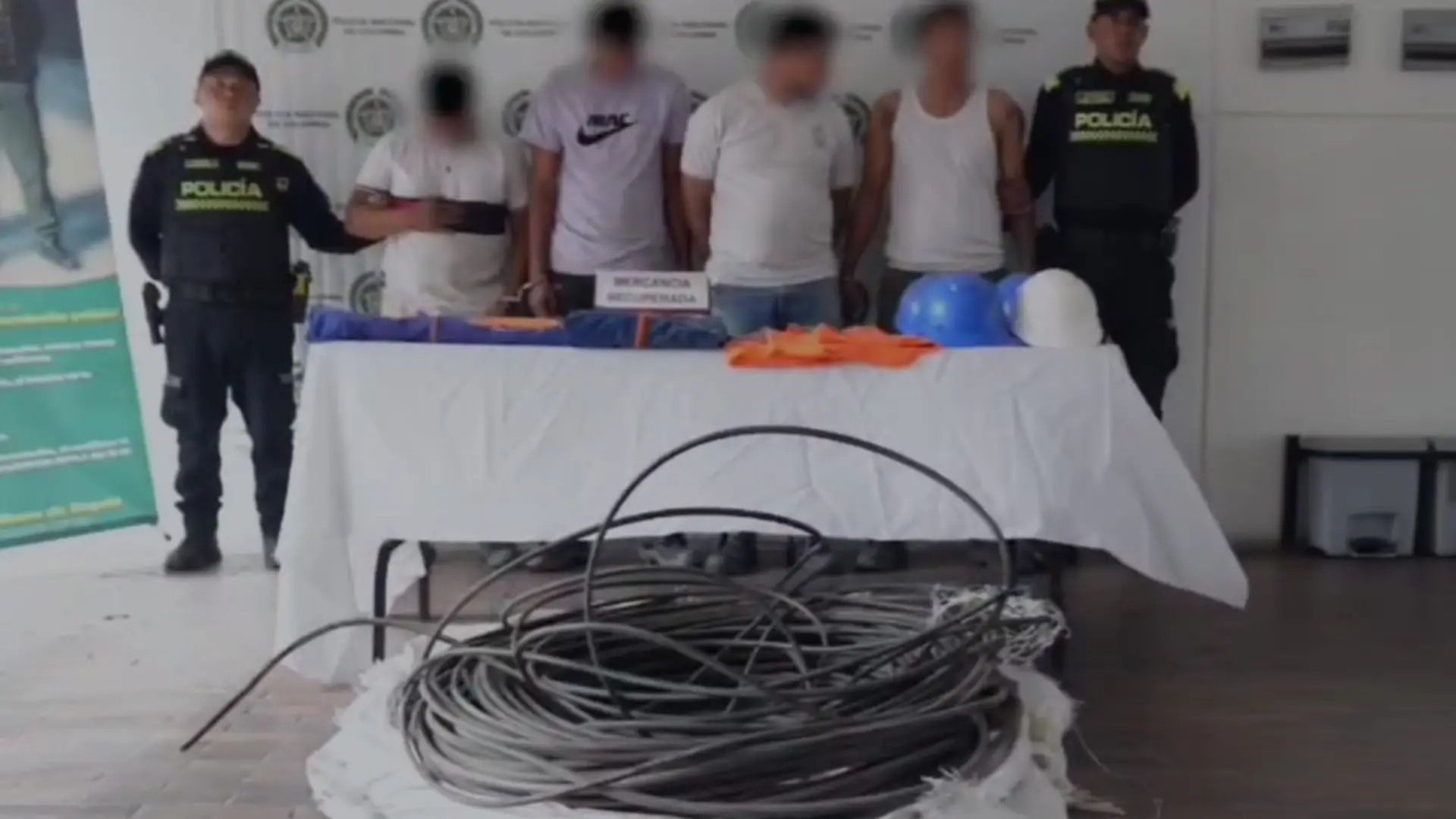 Ladrones de fibra óptica en Bogot Ladrones de fibra óptica en Bogotá