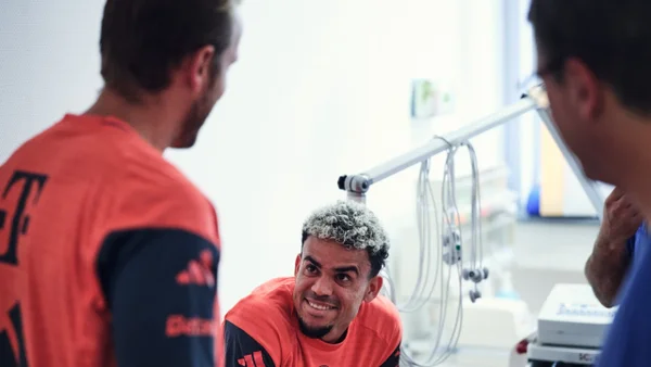 Harry Kane mostró su admiración por Luis Díaz en su llegada al Bayern Múnich Harry Kane mostró su admiración por Luis Díaz en su llegada al Bayern Múnich