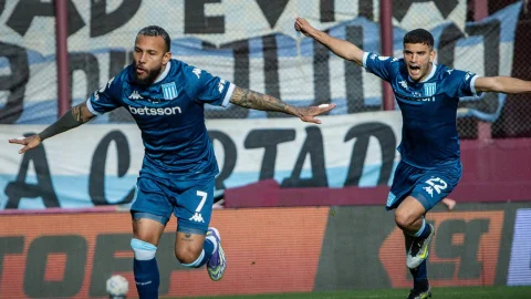 Duván Vergara gol con Racing