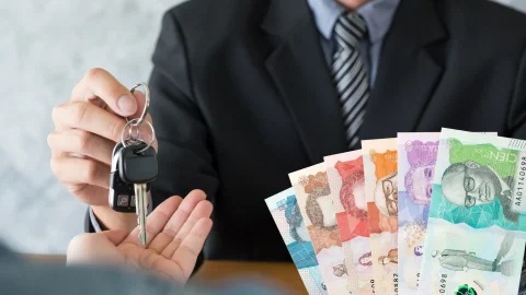 Bogotá advierte a más de un millón de morosos por impuestos atrasados: podrían embargarlo