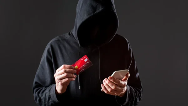 Cayeron los 'Fake Face', banda que falsificaba cédulas para apropiarse de sus cesantías: así operaba