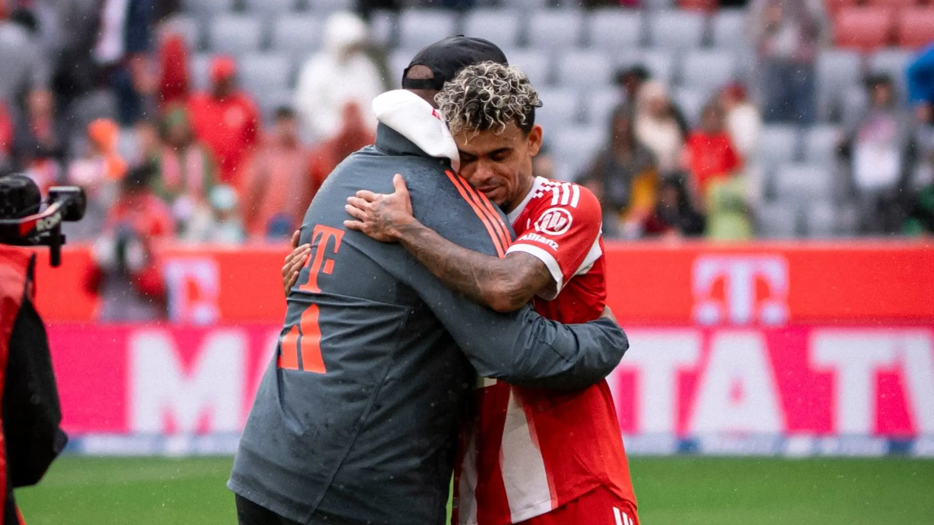 Vincent Kompany, DT del Bayern Múnich, reveló cómo regresó Luis Díaz de la Selección Colombia