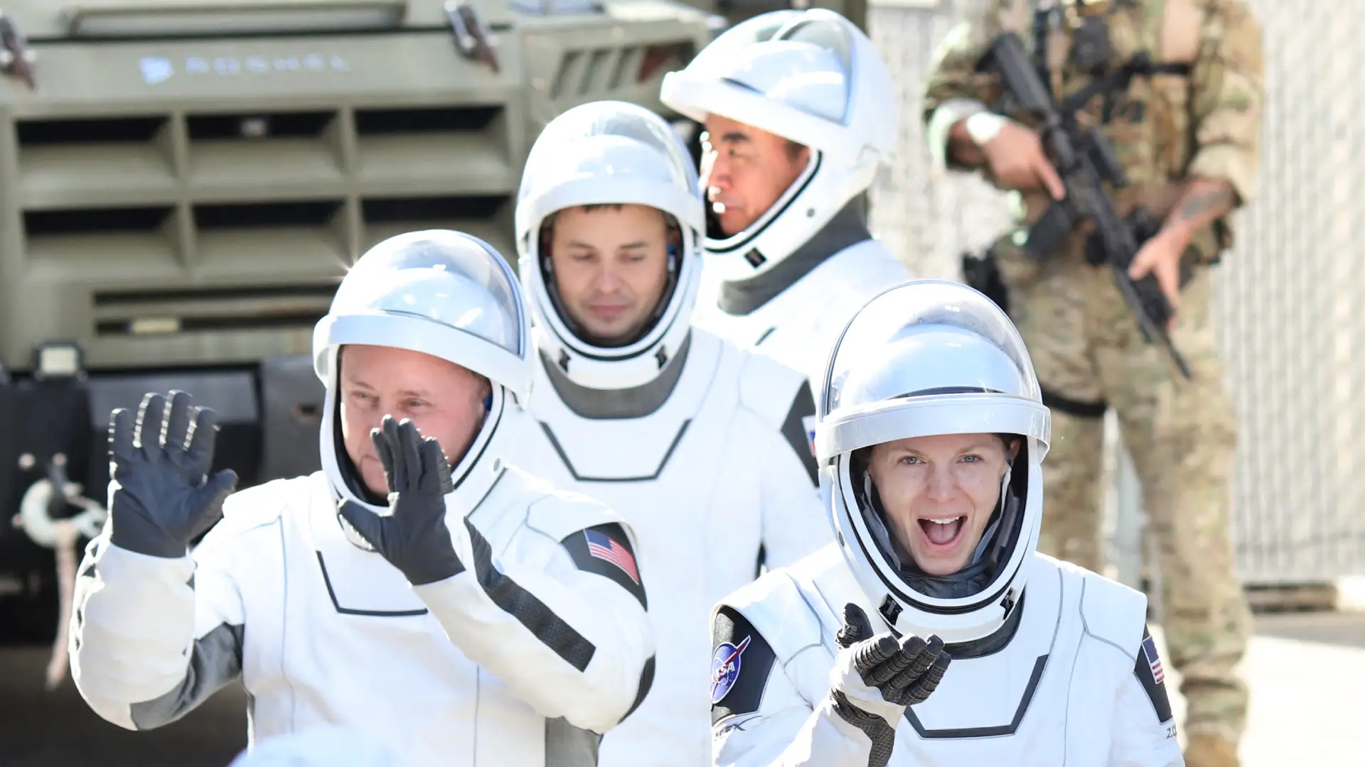 Regreso de astronautas