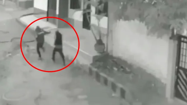 VIDEO | Perro se lanzó contra dos hombres armados con cuchillo y salvó a joven de brutal ataque en Ibagué VIDEO | Perro se lanzó contra dos hombres armados con cuchillo y salvó a joven de brutal ataque en Ibagué
