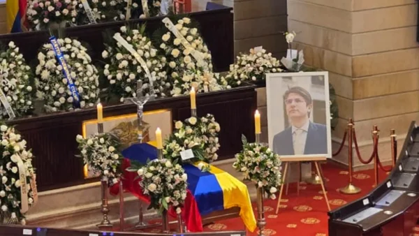 Así fue el funeral de Miguel Uribe: Colombia le dio el último adiós al senador