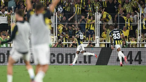 Jhon Durán gol Fenerbahce Champions League