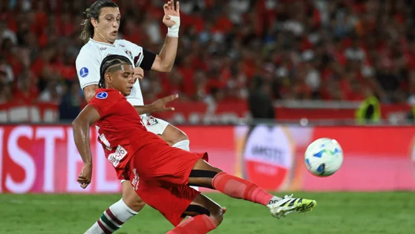 Floja presentación de América de Cali ante Fluminense: 1-2 abajo y falta visitar el Maracaná Floja presentación de América de Cali ante Fluminense: 1-2 abajo y falta visitar el Maracaná