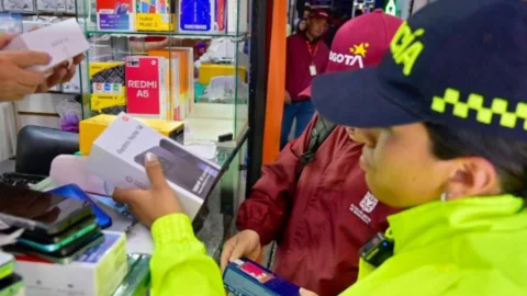 Celulares incautados en Bogotá