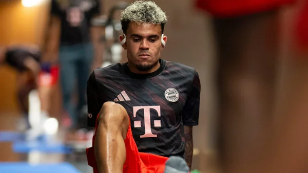 La historia del 'espía' del Bayern en Liverpool que convenció a Luis Díaz de ir a Alemania La historia del 'espía' del Bayern en Liverpool que convenció a Luis Díaz de ir a Alemania