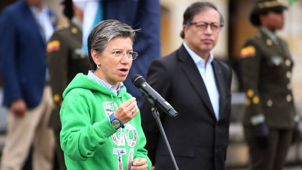 Nuevo rifirrafe en redes: Claudia López y Gustavo Petro se cruzan por caso Carlos R. González