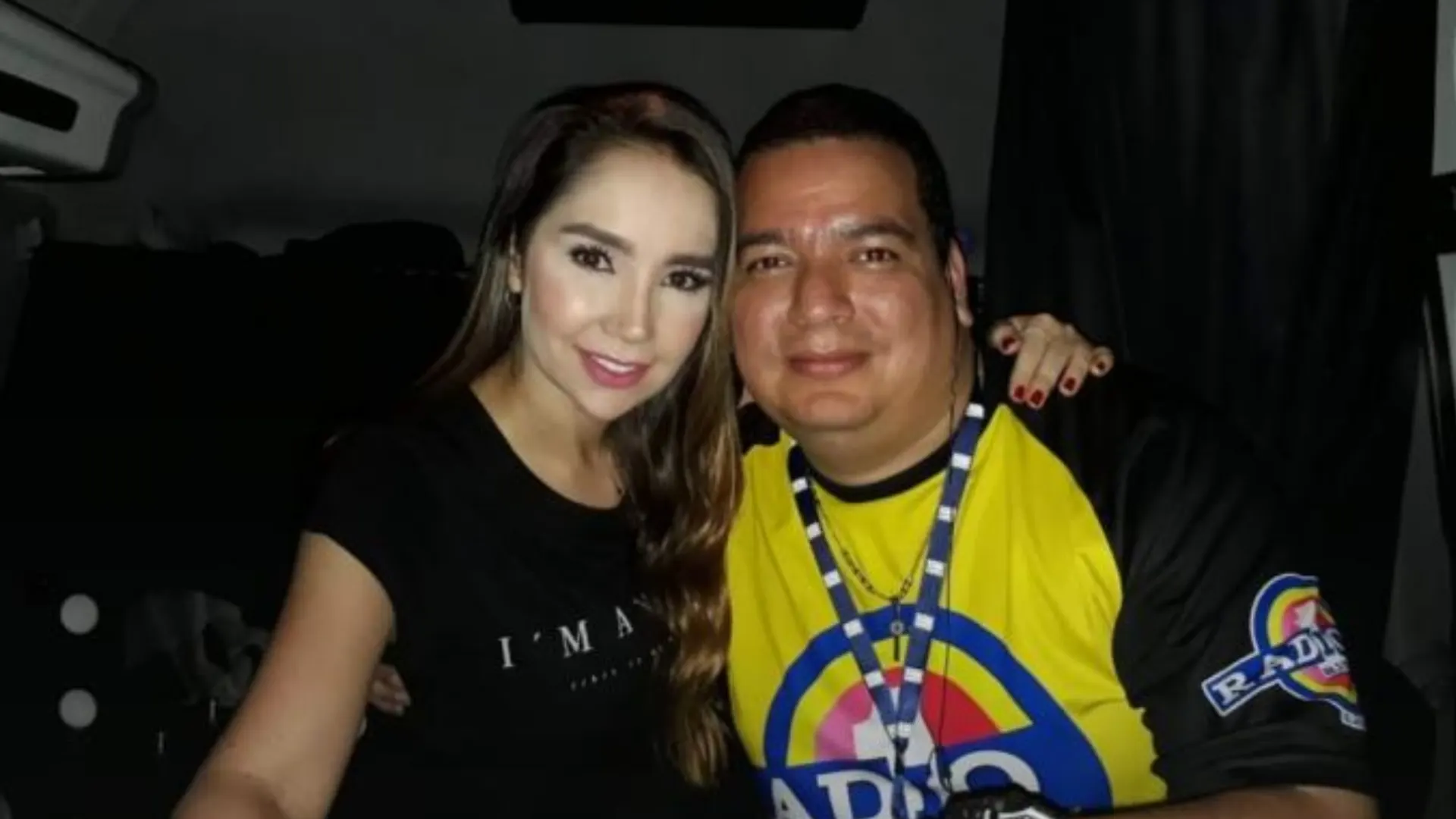 Fernando Varón locutor de Radio Uno Ibagué con Paola Jara