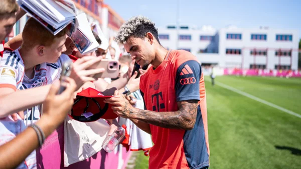 Luis Díaz recibió gran noticia después de su debut oficial con el Bayern Múnich