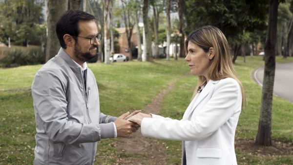 “El ánimo de búsqueda de la paz tiene que ser más potente que el dolor de nuestra tragedia”: María Carolina Hoyos, hermana de Miguel Uribe “El ánimo de búsqueda de la paz tiene que ser más potente que el dolor de nuestra tragedia”: María Carolina Hoyos, hermana de Miguel Uribe
