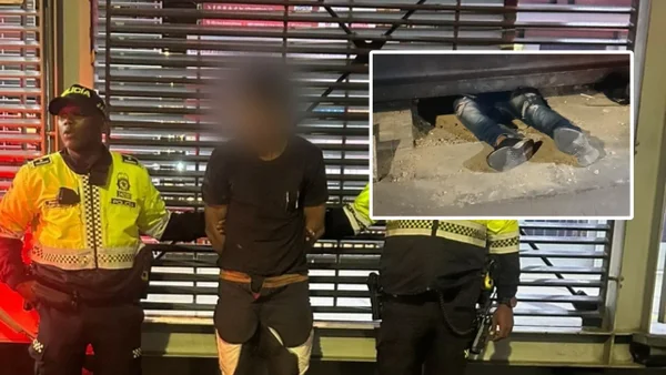 VIDEO | Ladrón quiso robar cable en Transmilenio y quedó atrapado en un hueco