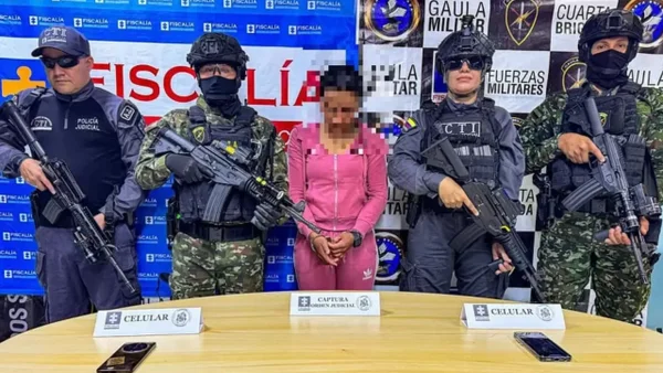 Capturada alias Sara, presunta cabecilla de comisión del GAO-r Subestructura 18 Capturada alias Sara, presunta cabecilla de comisión del GAO-r Subestructura 18