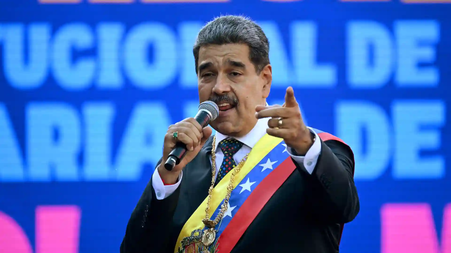 maduro-cartel-soles Cartel de los Soles de Nicolás Maduro es el blanco de los buques de EE. UU. que rodean Venezuela