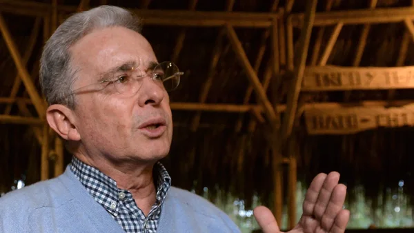 Juristas reaccionan a importante decisión del TSB sobre proceso de Álvaro Uribe Juristas reaccionan a importante decisión del TSB sobre proceso de Álvaro Uribe