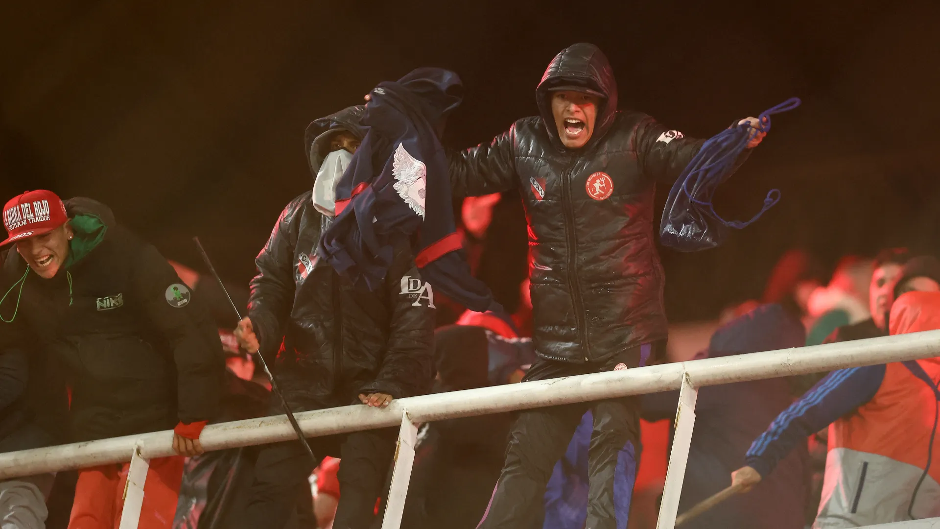 Hinchas Independiente y U. de Chile