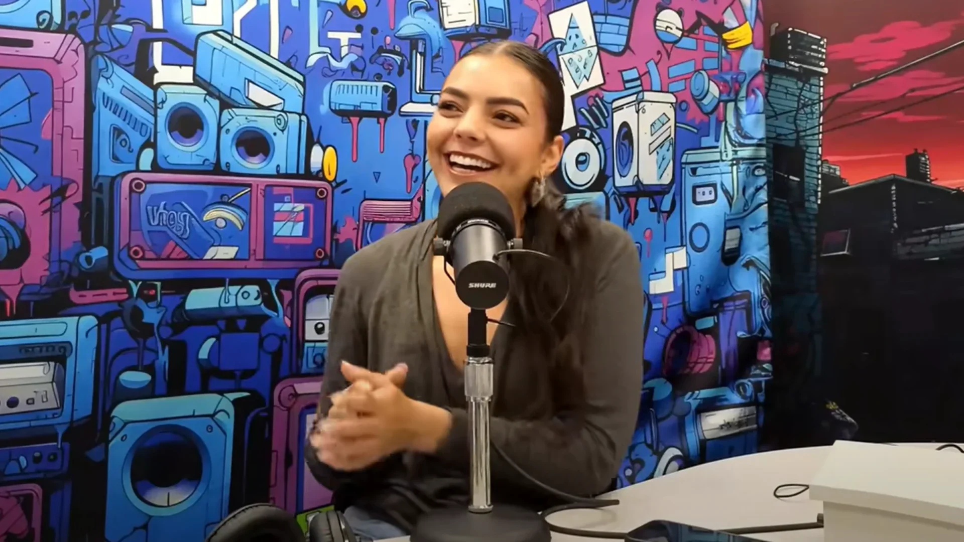 Valentina Taguado La Mega