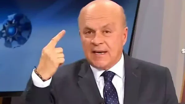 Carlos Antonio Vélez criticó la dirigencia de Millonarios y analizó la crisis del 'embajador' Carlos Antonio Vélez criticó la dirigencia de Millonarios y analizó la crisis del 'embajador'