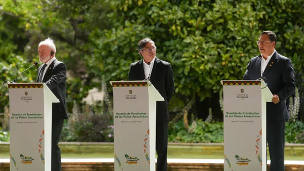 Petro, Lula y Arce estrechan lazos para proteger la Amazonía de cara a la COP 30
