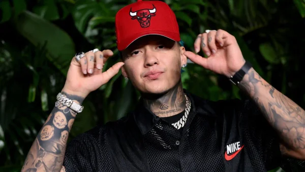 Blessd impacta al compartir fotografía con su expareja: ¿habría reconciliación?