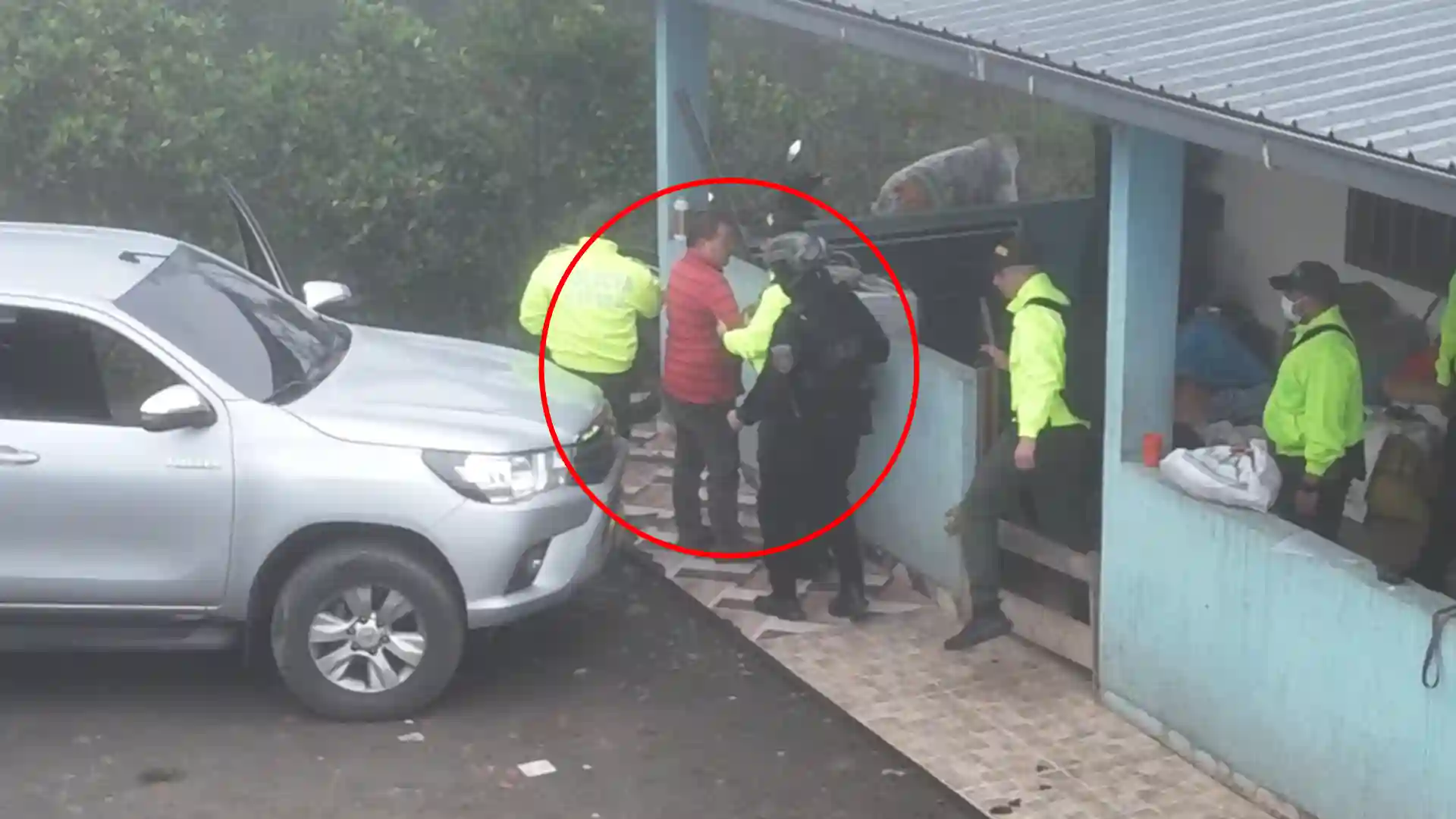 VIDEO | ‘Mono Luis’, hermano de ‘Iván Mordisco’, cayó en una vereda de El Peñón, Cundinamarca