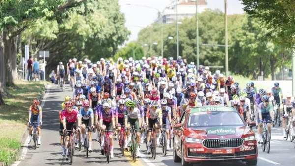 ¡Un pedalista sudamericano fue protagonista en la etapa 1 de la Vuelta a España! Así está la clasificación general