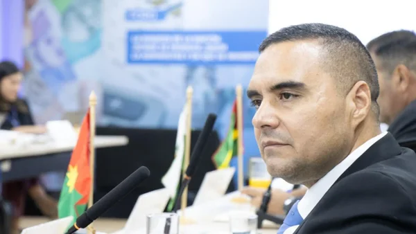 Desde el 21 de julio, el gobernador de Caquetá advirtió al Gobierno sobre las amenazas en su contra Desde el 21 de julio, el gobernador de Caquetá advirtió al Gobierno sobre las amenazas en su contra