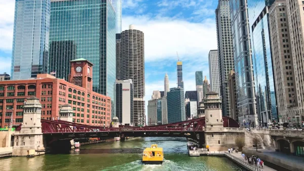 Chicago responde con contundencia a amenazas de Trump de enviar tropas para controlar el crimen, como en Washington