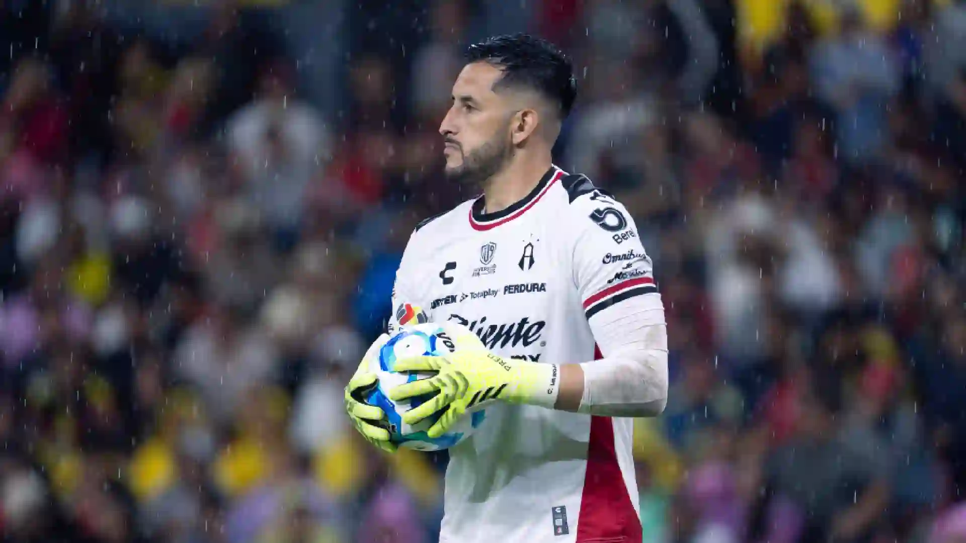 Récord de Camilo Vargas con Atlas de México