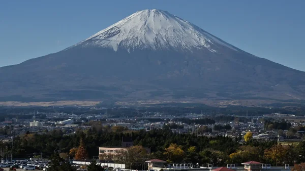 Japonés a sus 102 años desafió la muerte y conquistó el monte Fuji pese a una enfermedad