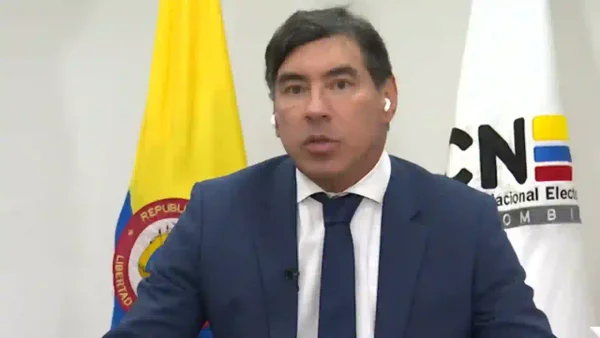 Presidente del CNE reveló cómo serían las sanciones por violación de topes de la campaña de Gustavo Petro