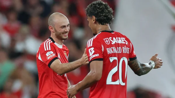 Richard Ríos le ganó el duelo a Jhon Durán y Benfica se metió en Champions League Richard Ríos le ganó el duelo a Jhon Durán y Benfica se metió en Champions League