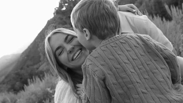 Famosa influencer rompe el silencio y asume la responsabilidad por la muerte de su hijo de 3 años