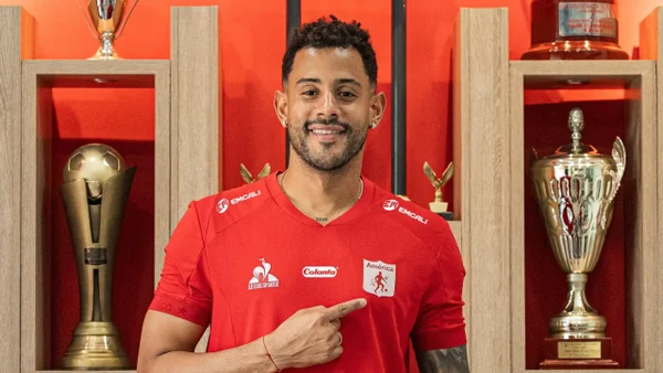 América de Cali presentó oficialmente a sus dos nuevos refuerzos: llegaron desde Europa