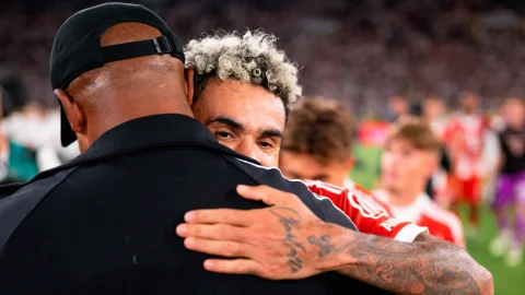 Bayern Múnich toma decisión que favorece a Luis Díaz: anuncian renovación clave en el club