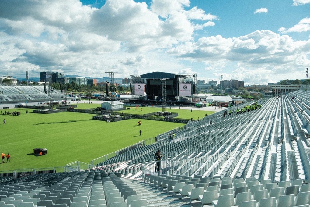 Graderías Vive Claro 