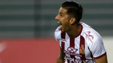 Yeison Guzmán presentación con Fortaleza de Brasil